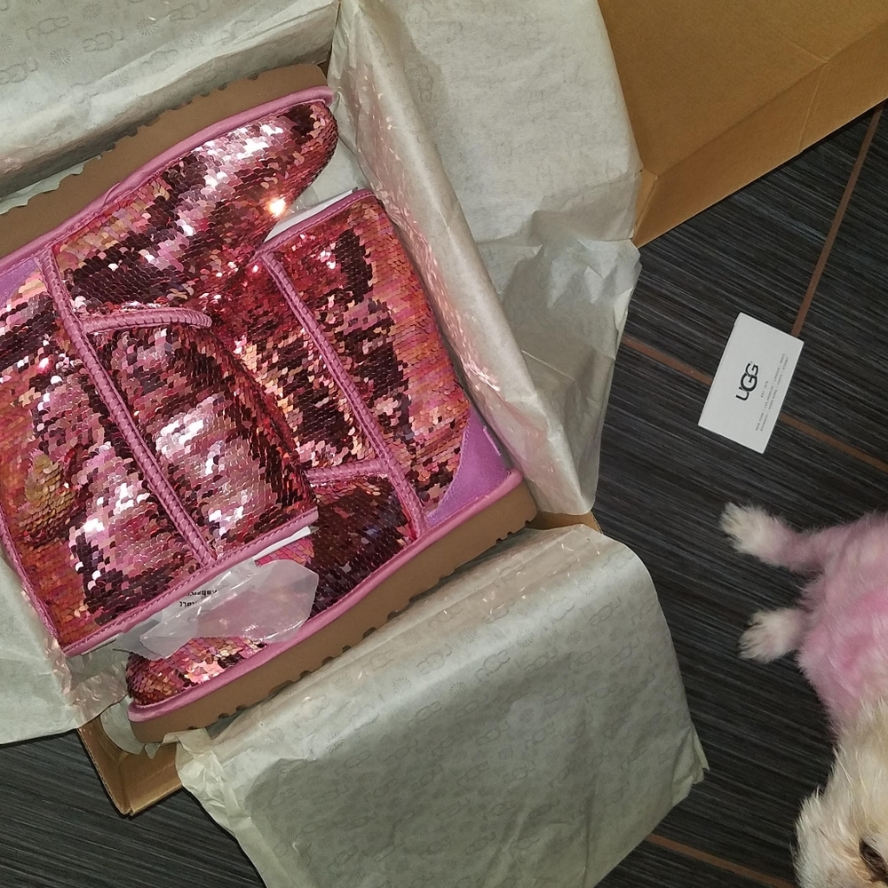 New UGG "pink sequin" womens, pink size 7